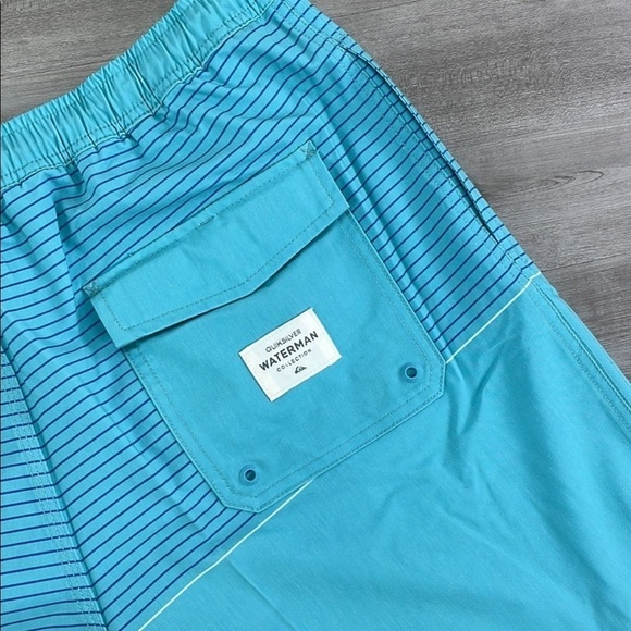 🔹QUICKSILVER- PORTSIDE VOLLY 18 BOARD-SHORTS - Picture 7 of 9